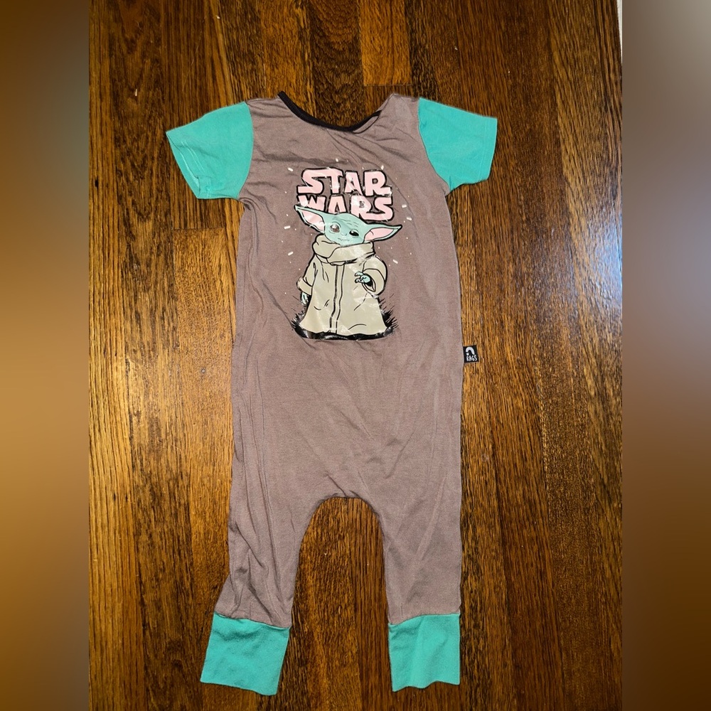 Rags to Raches Brown and Teal star Wars baby Yoda Grogu Bodysuit nwot